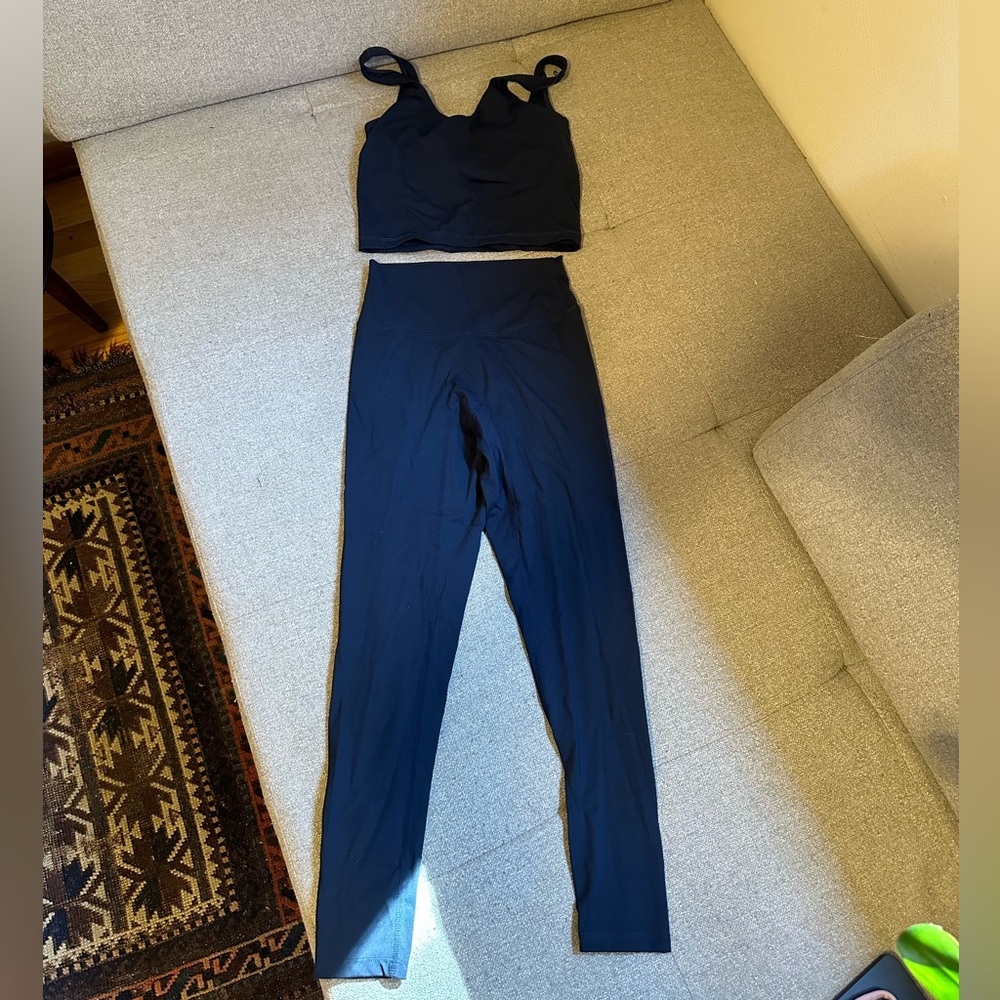 Lululemon set navy blue bra top and high waist crop align leggings xxs 0